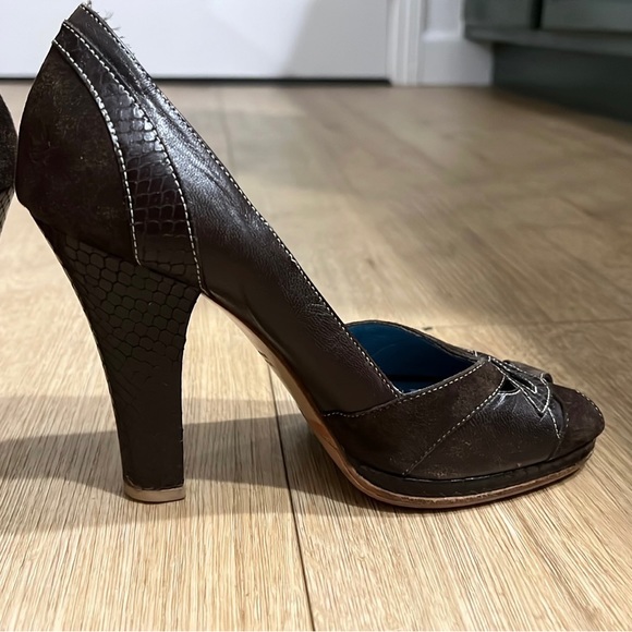 Marc Jacobs platform peep toe heels - Picture 9 of 16